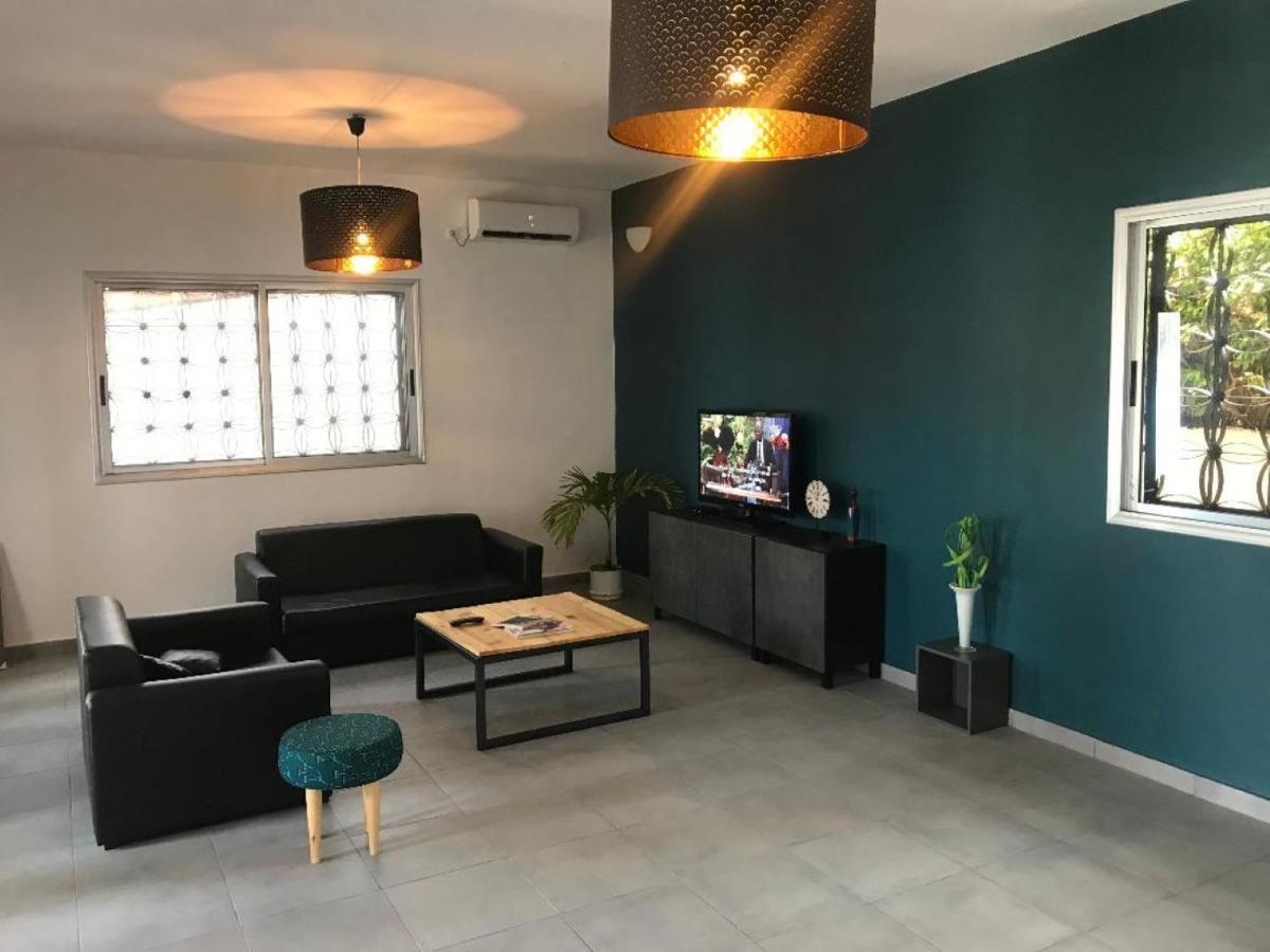 La Villa M Конакри Экстерьер фото